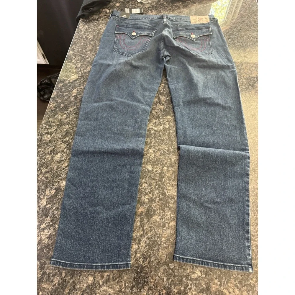True Religion Geno Relaxed Slim Flap Jeans Men's 36x32 Autumn‎ Wash Blue NWT Red